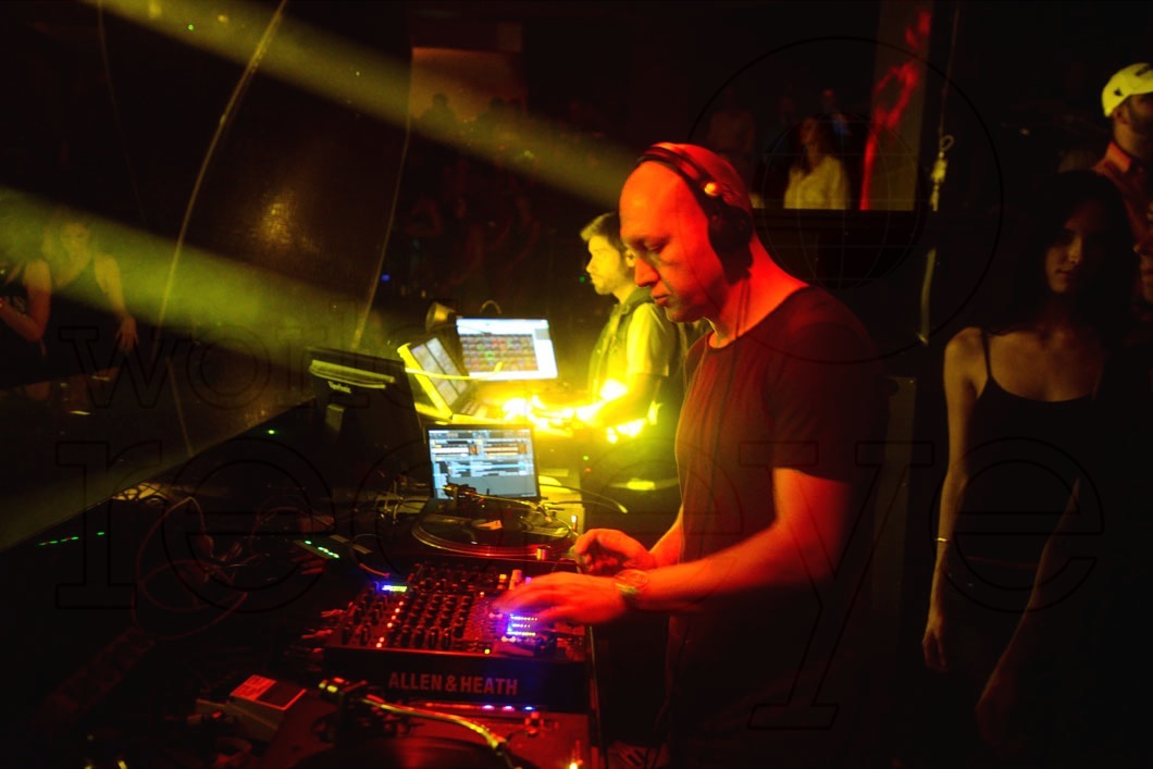 _4-Marco-Carola-DJing2