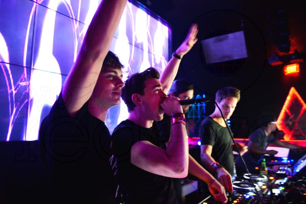 _40-Martin-Garrix-&-Hardwell84