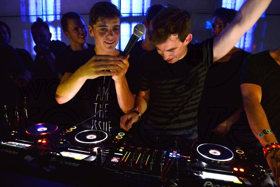 _44-Martin-Garrix-&-Hardwell12