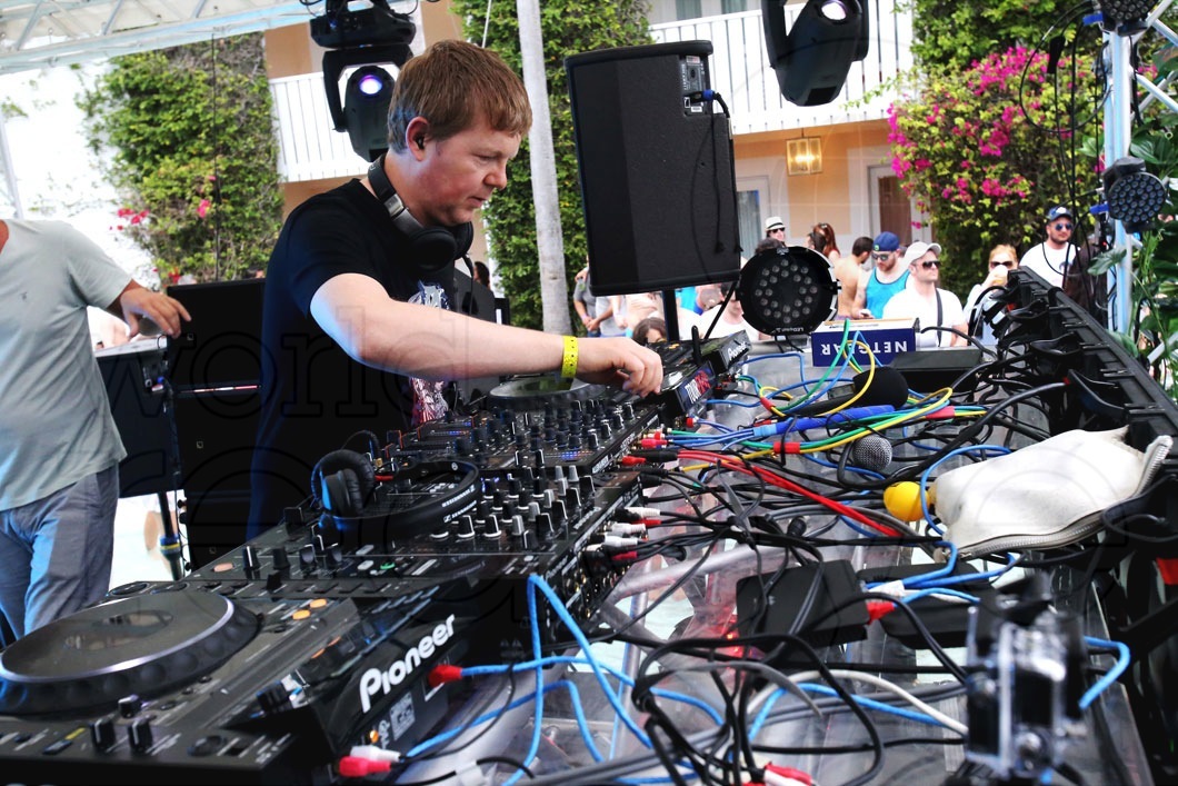 _5-John-Digweed3