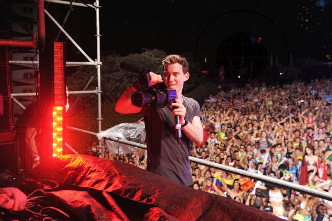 _56-Hardwell2