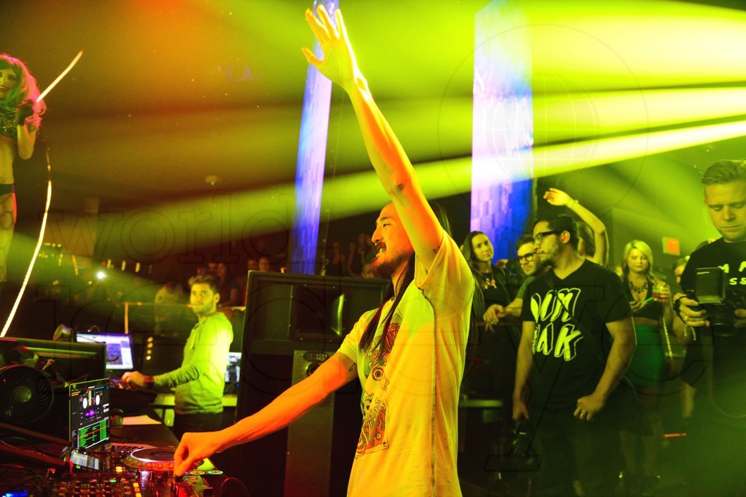 _66-Steve-Aoki01