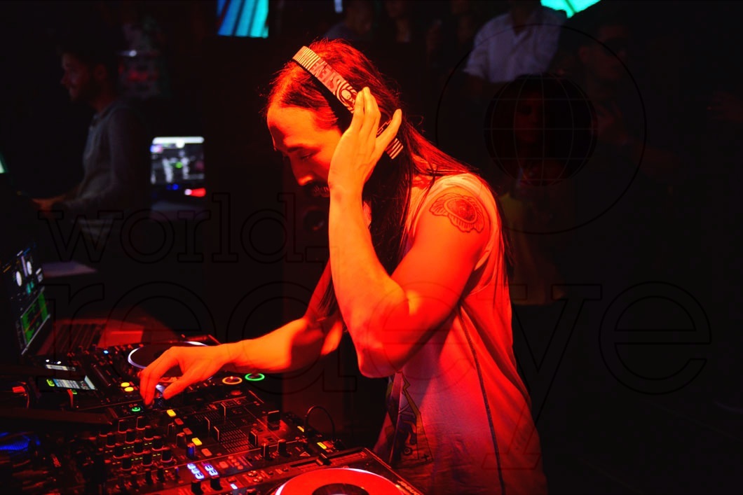 _68-Steve-Aoki45