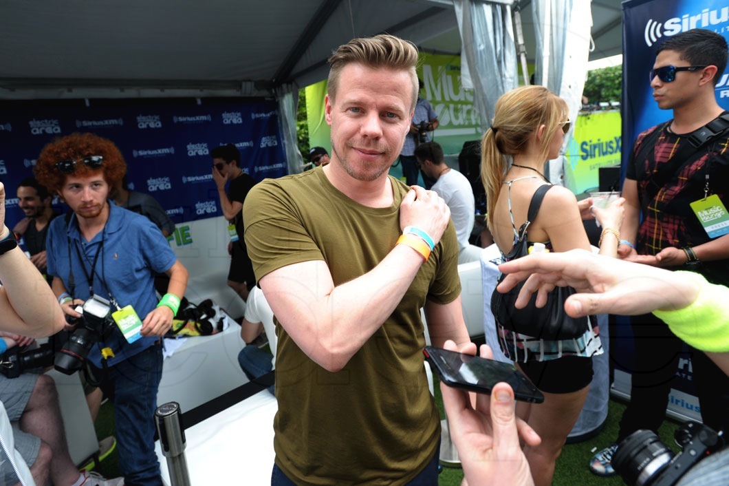 _8-Ferry-Corsten