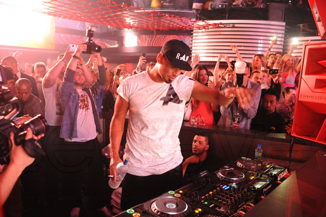 Afrojack-djing1