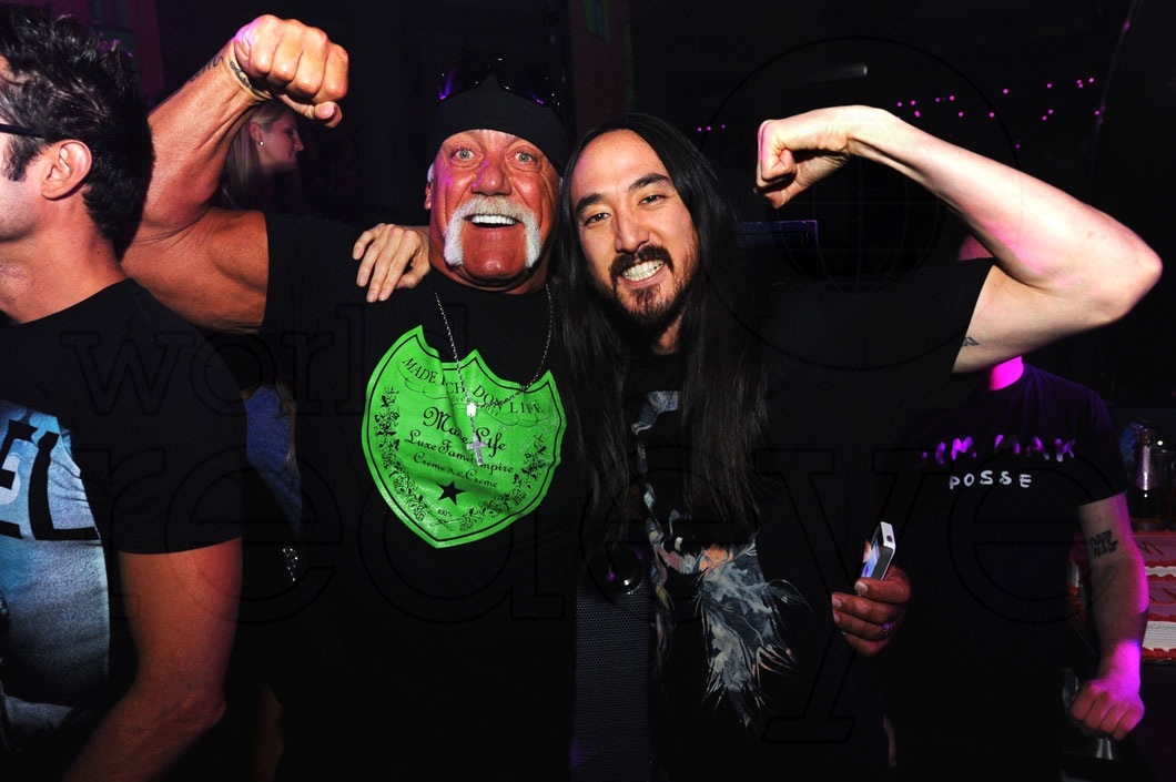 _1-Hulk-Hogan-&-Steve-Aoki1