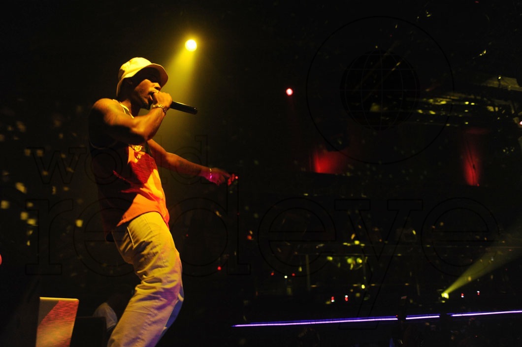 _2-B.O.B.---LIVE17