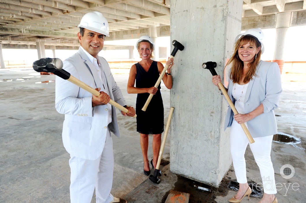 Ophir Sternberg, Carolyn Block Ellert, & Mayi de la Vega