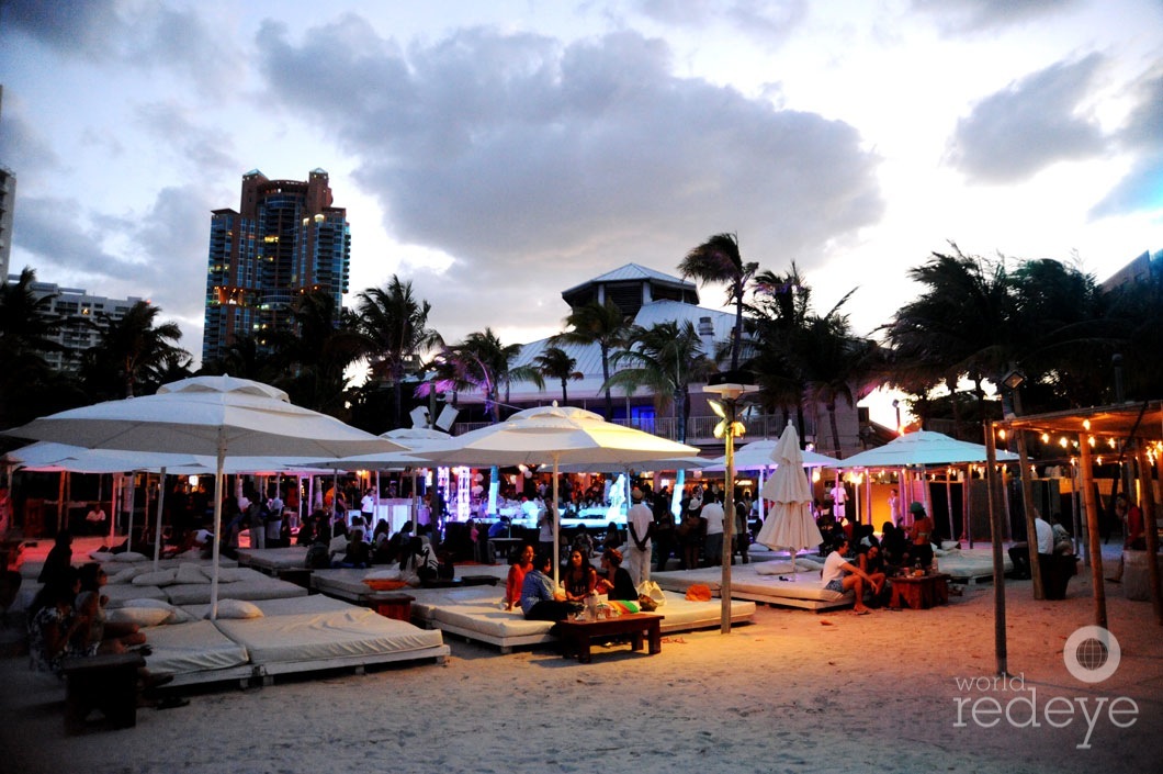 _9-Atmosphere-at-Nikki-Beach-7