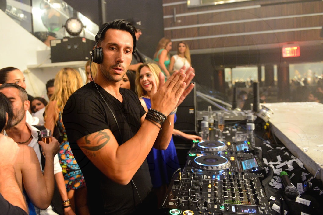 _17-Cedric-Gervais42