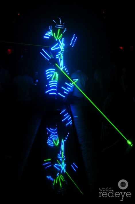 _19-Robot-at-Mansion-Nightclub-3