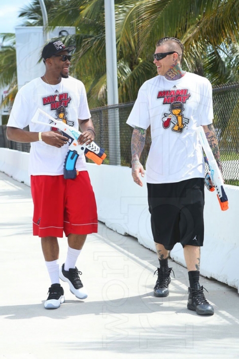 9-Chris-Andersen-Friend1