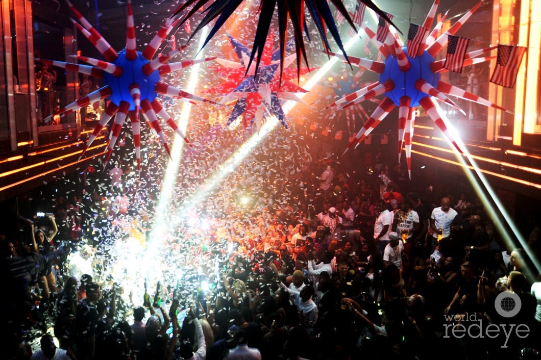 _8-Atmosphere-at-LIV-Nightclub-5