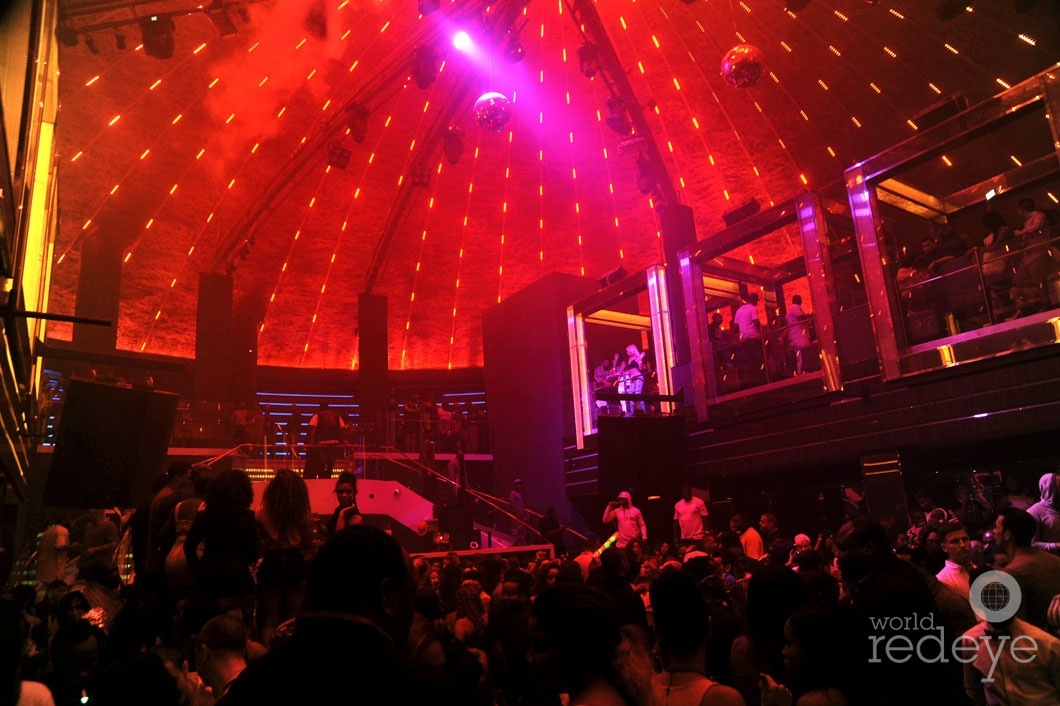 Atmosphere-at-LIV-Nightclub-3