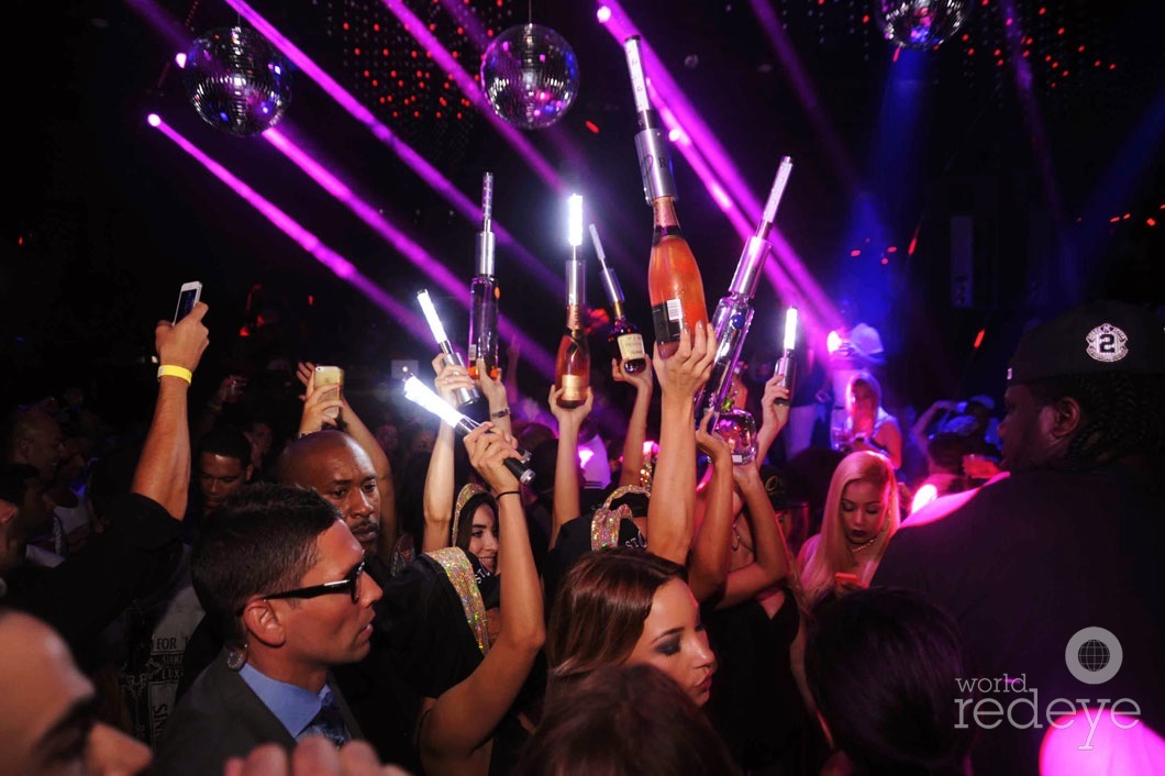 Bottle-Parade-at-Story-nightclub-3