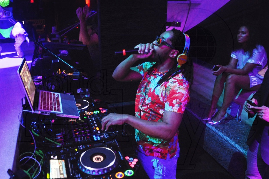 22-Lil-Jon-DJing1