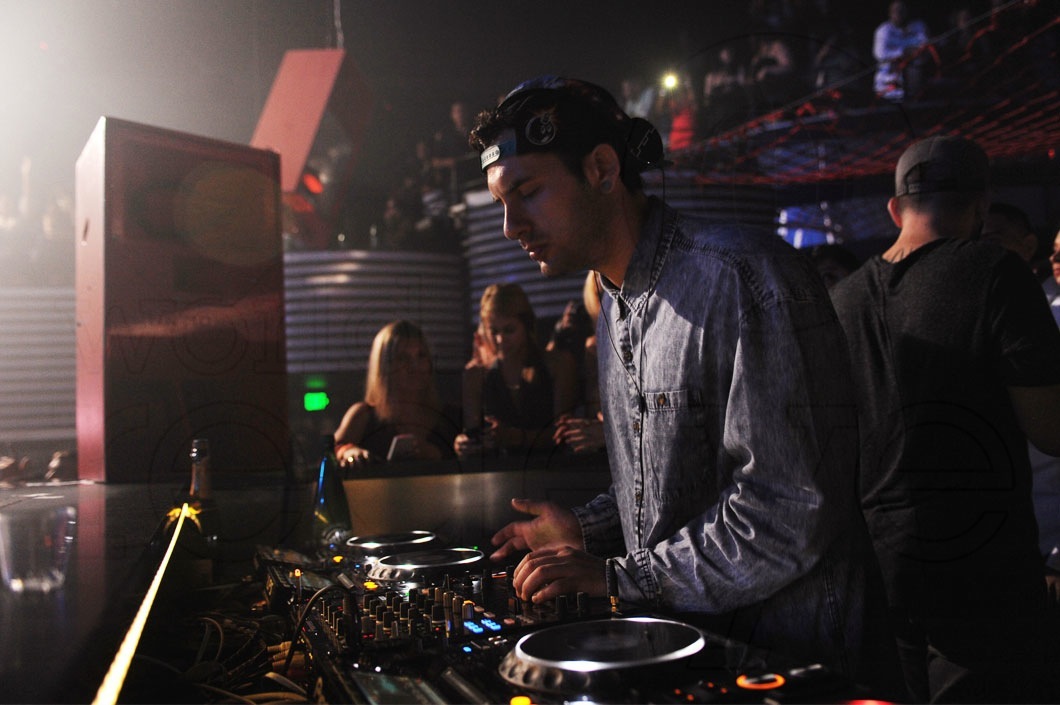 29-Borgore-DJIng6