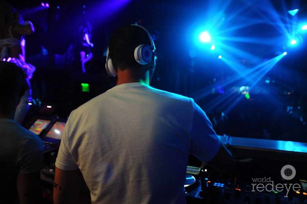 5-Bruno-DJing1