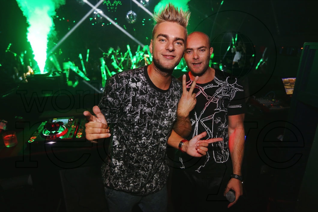 8-Showtek