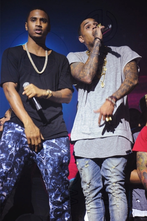 10-Trey-Songz-&-Chris-Brown-LIVE8