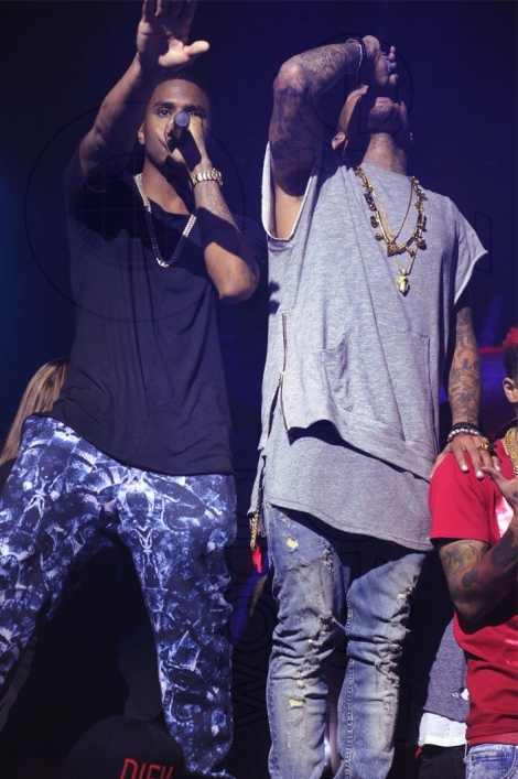 20-Trey-Songz-&-Chris-Brown-LIVE18