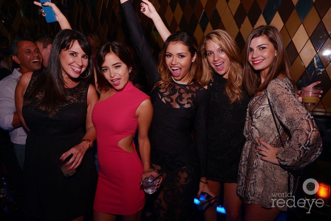 Vanessa Ulmer, Laura Galindo, Gabriela Bermudez, Claudia Suarez, & Elisa Lawson