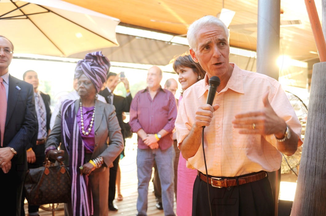 6-Annette-Taddeo-&-Charlie-Crist-speaking2