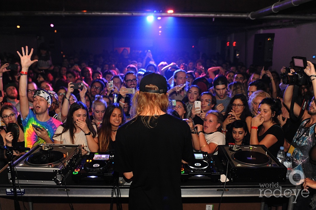 74Cashmere-Cat-Djing1