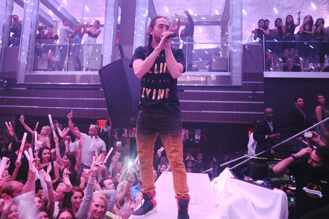 01-Steve-Aoki-LIVE12