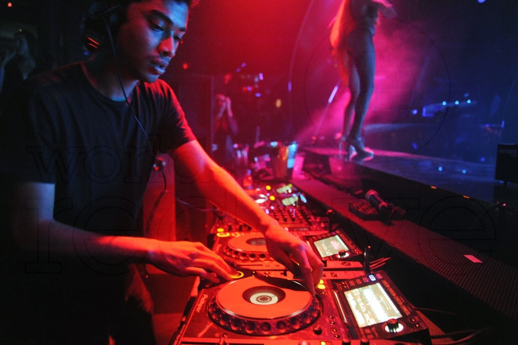 08-Michael-Brun-djing-4