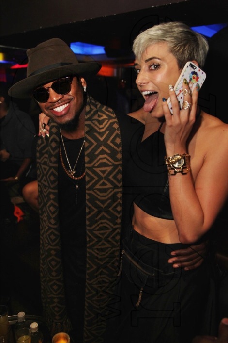 01-Ne-Yo-&-Julz