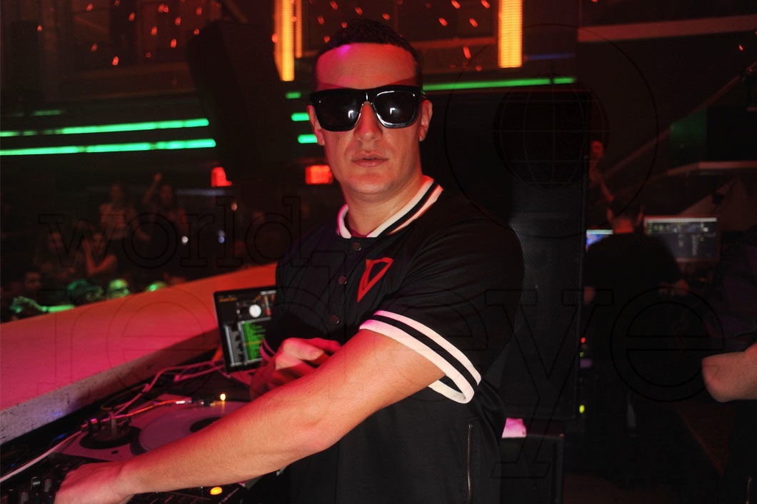 02-DJ-Snake2