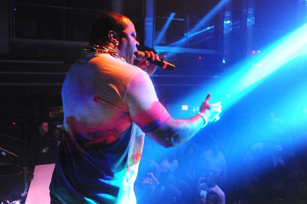 03-Busta-Rhymes-LIVE10