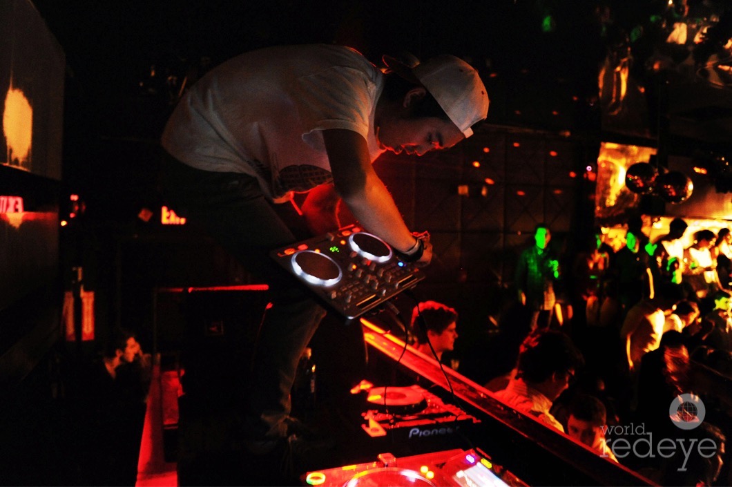 11-Nick-Li-djing-3