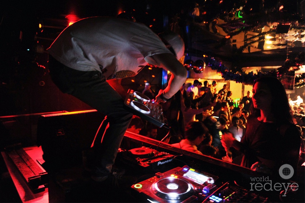 12-Nick-Li-djing-4