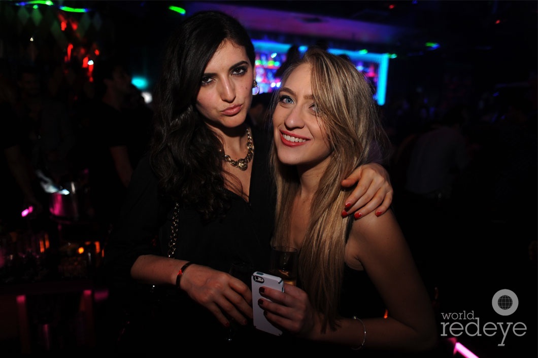 18-Sabrina-Beketesevic-&-Bailey-Alexandra-