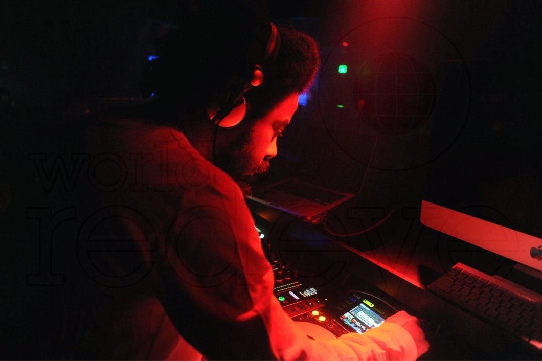 08-Jillionaire DJing3