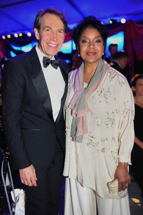 10-WRE_5889-Jeff Koons & Phylicia Rashad