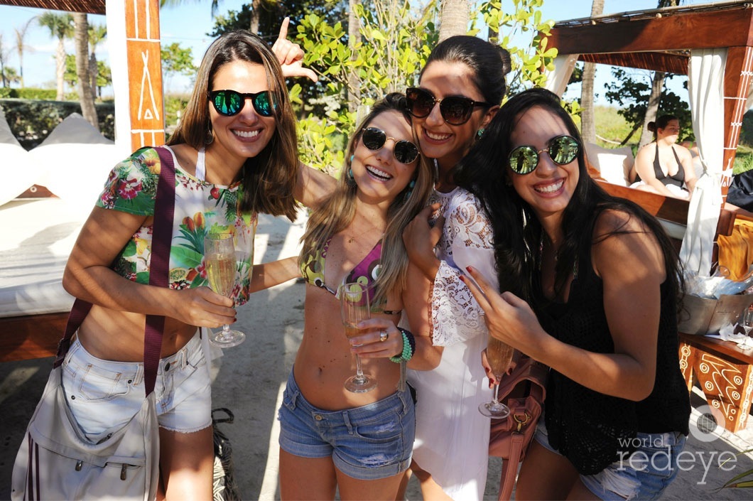 Marina Medeiros, Rachel Cardoso, Gabriela Furtado, & Eduarda Sa