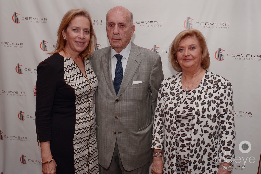 Alicia Cervera, Javier Cervera, & Alicia Cervera