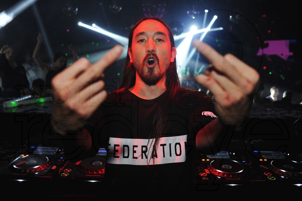 20-Steve-Aoki3