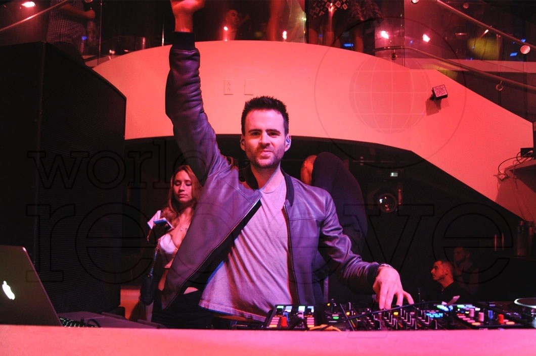 23-Gareth Emery djing 11