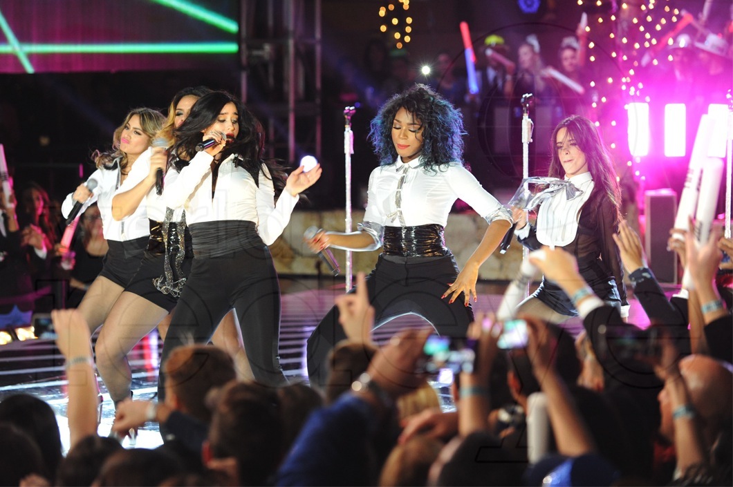 63-Fifth-Harmony---LIVE3