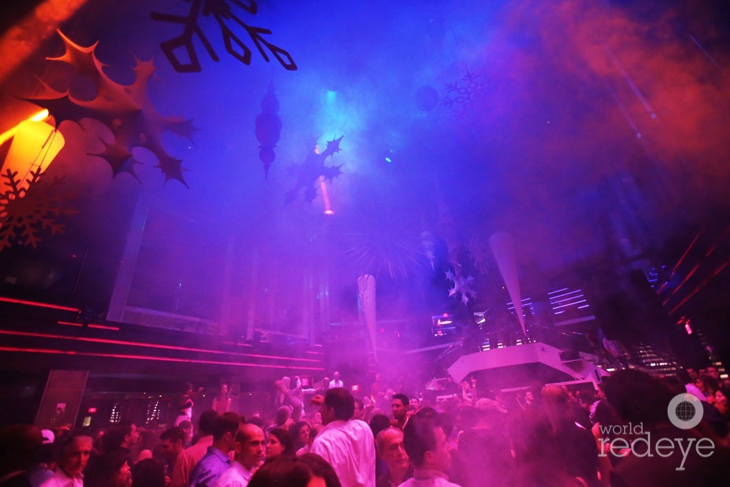 01- 01- Atmosphere at LIV at Fontainebleau6