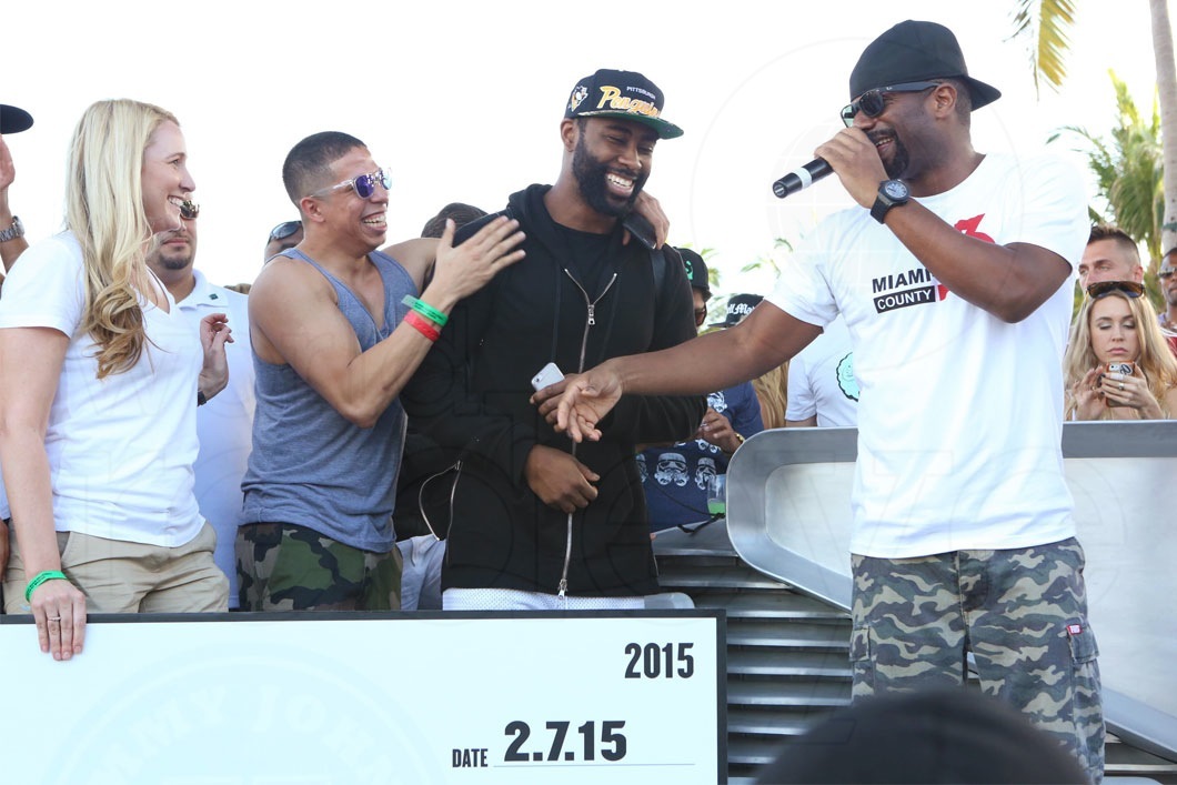 08- Purple, Darrelle Revis, DJ Irie, & Friend5