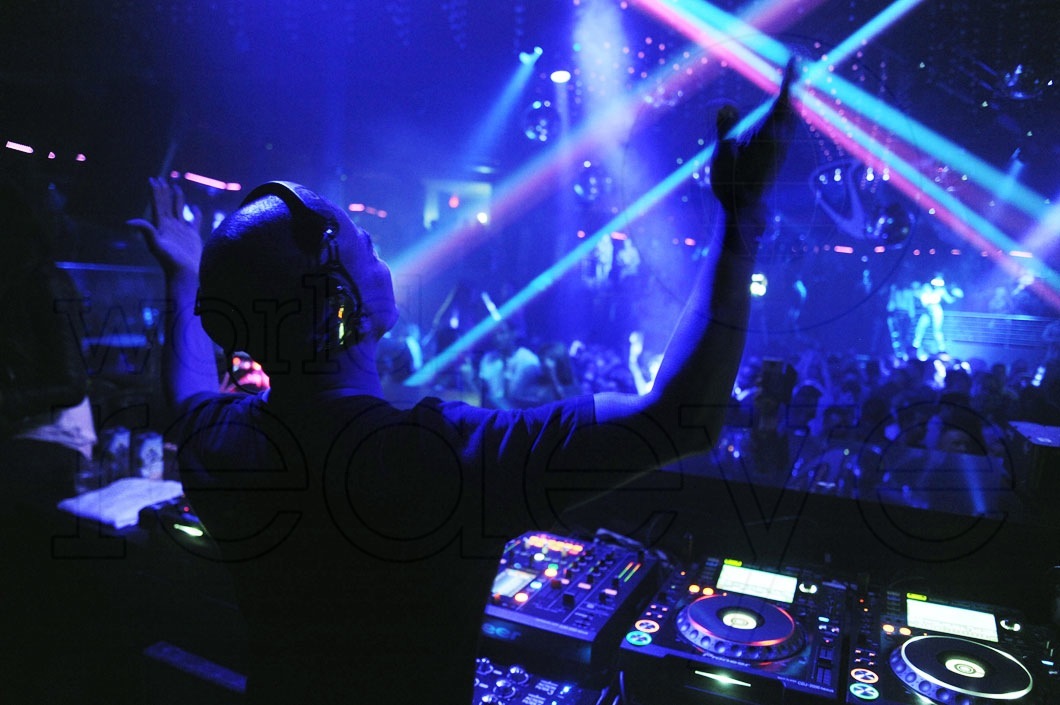 10- Erick Morillo djing 30