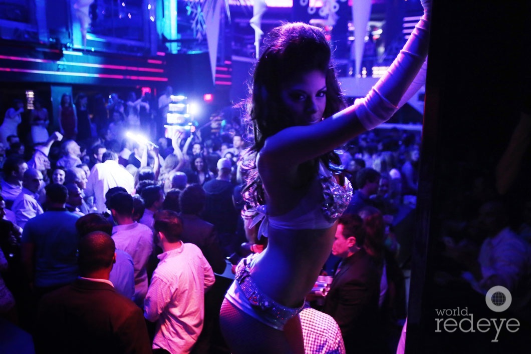 13- 19- Dancers at LIV at Fontainebleau7