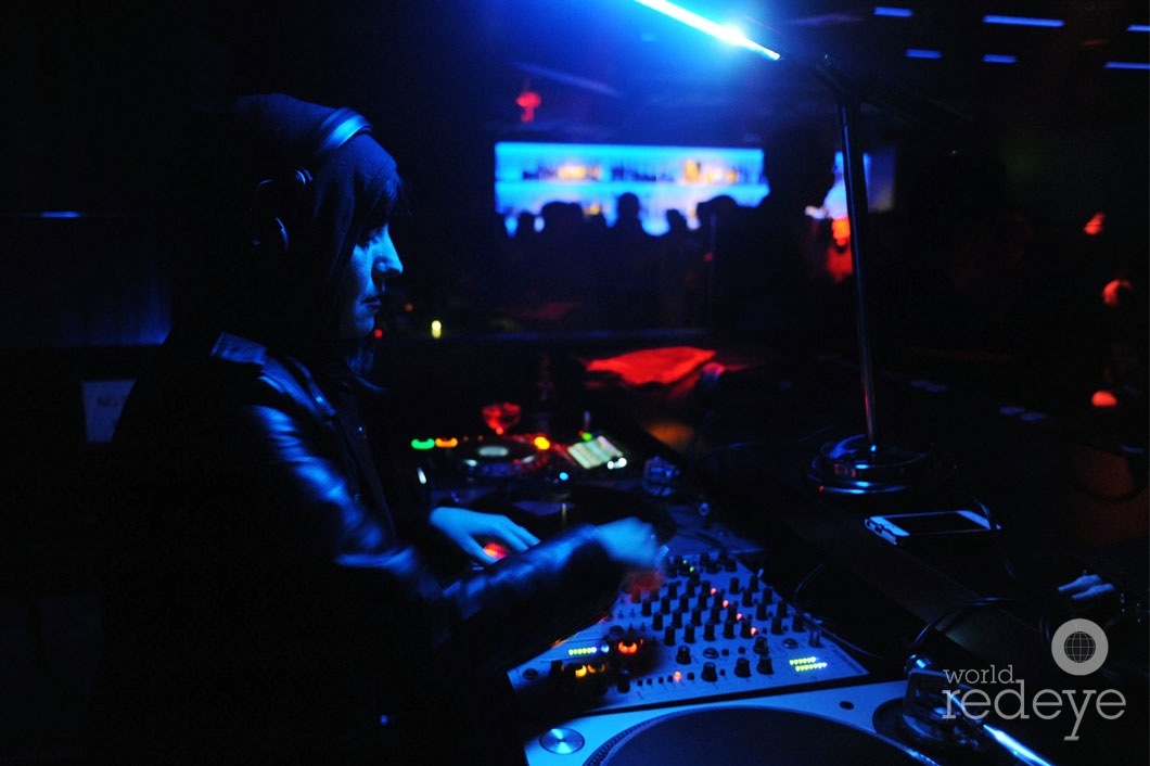 13- Michelle Leshem DJing6