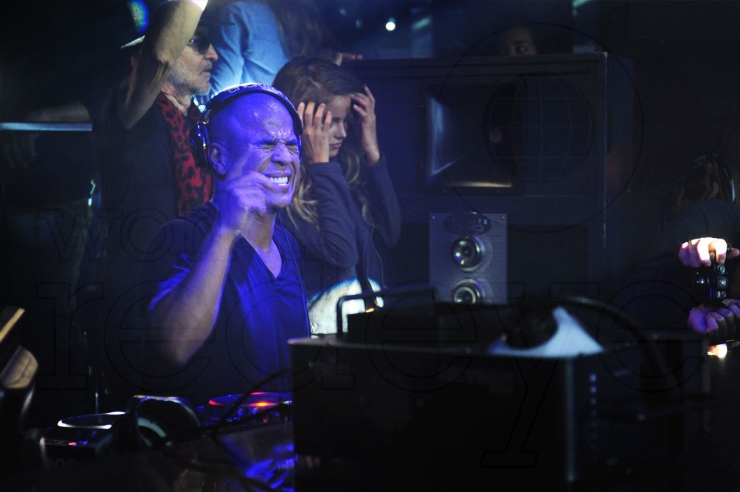 29- Erick Morillo djing 25