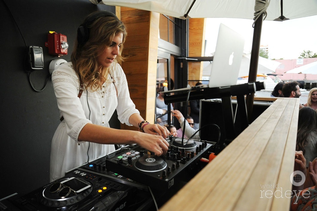 38- Bea Pernia djing 11